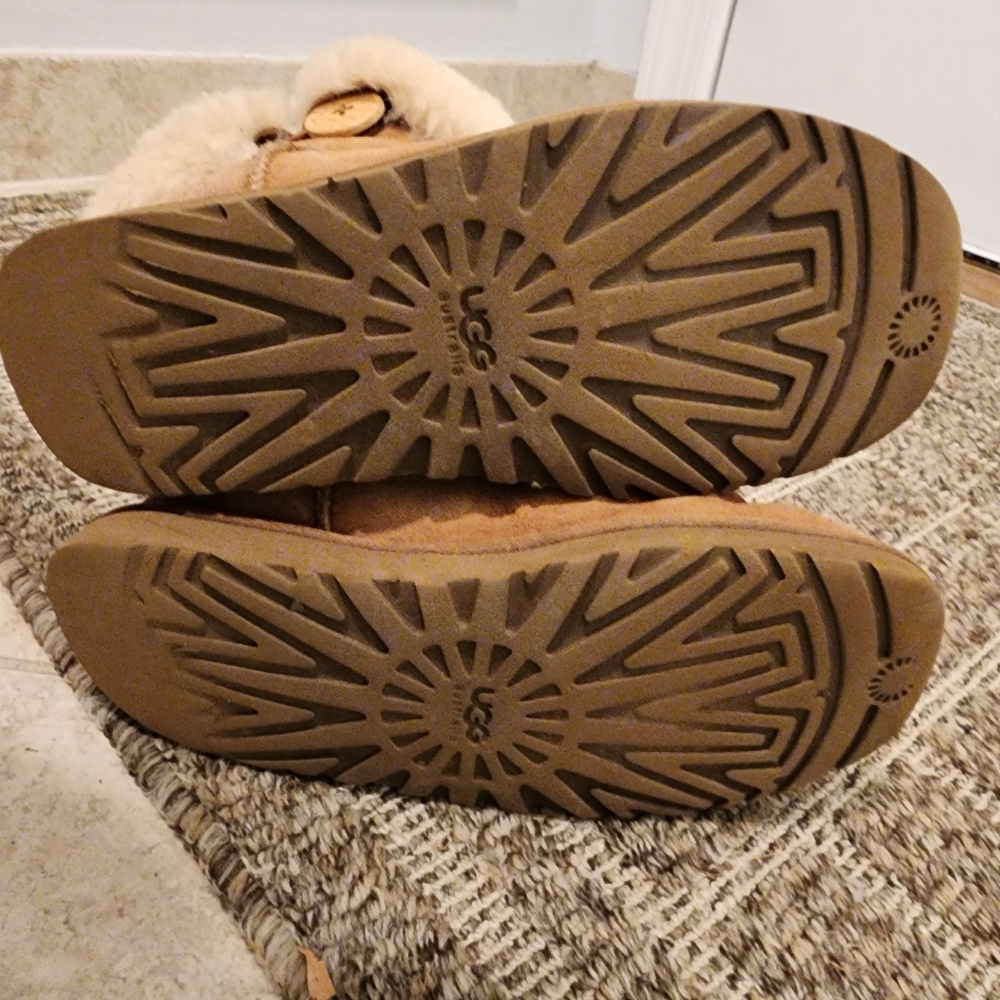 UGG boots size 7